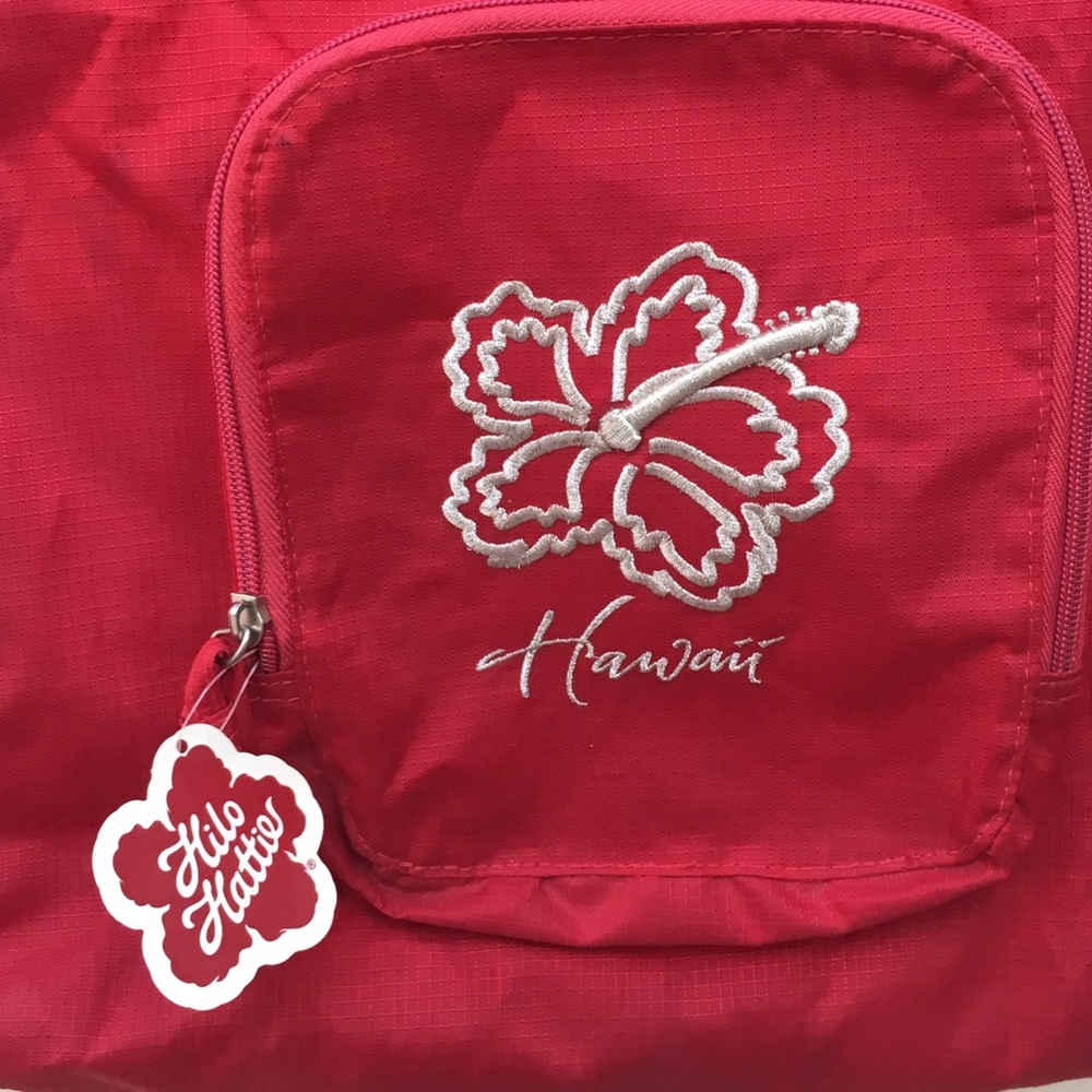 Red tote Hawaii Hilo Hattie bag